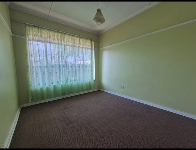 4 BEDROOM HOUSE FOR SALE IN VANDERBIJLPARK CW 5